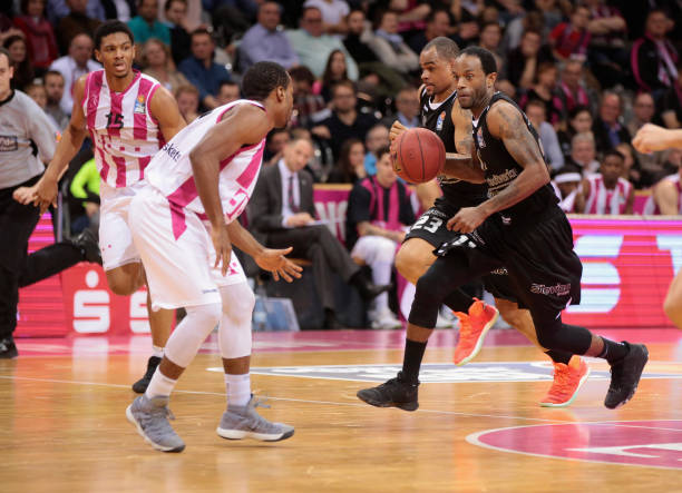 决定令他 决定令他