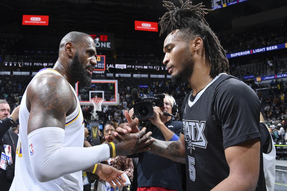 评价他为人 评价他为人